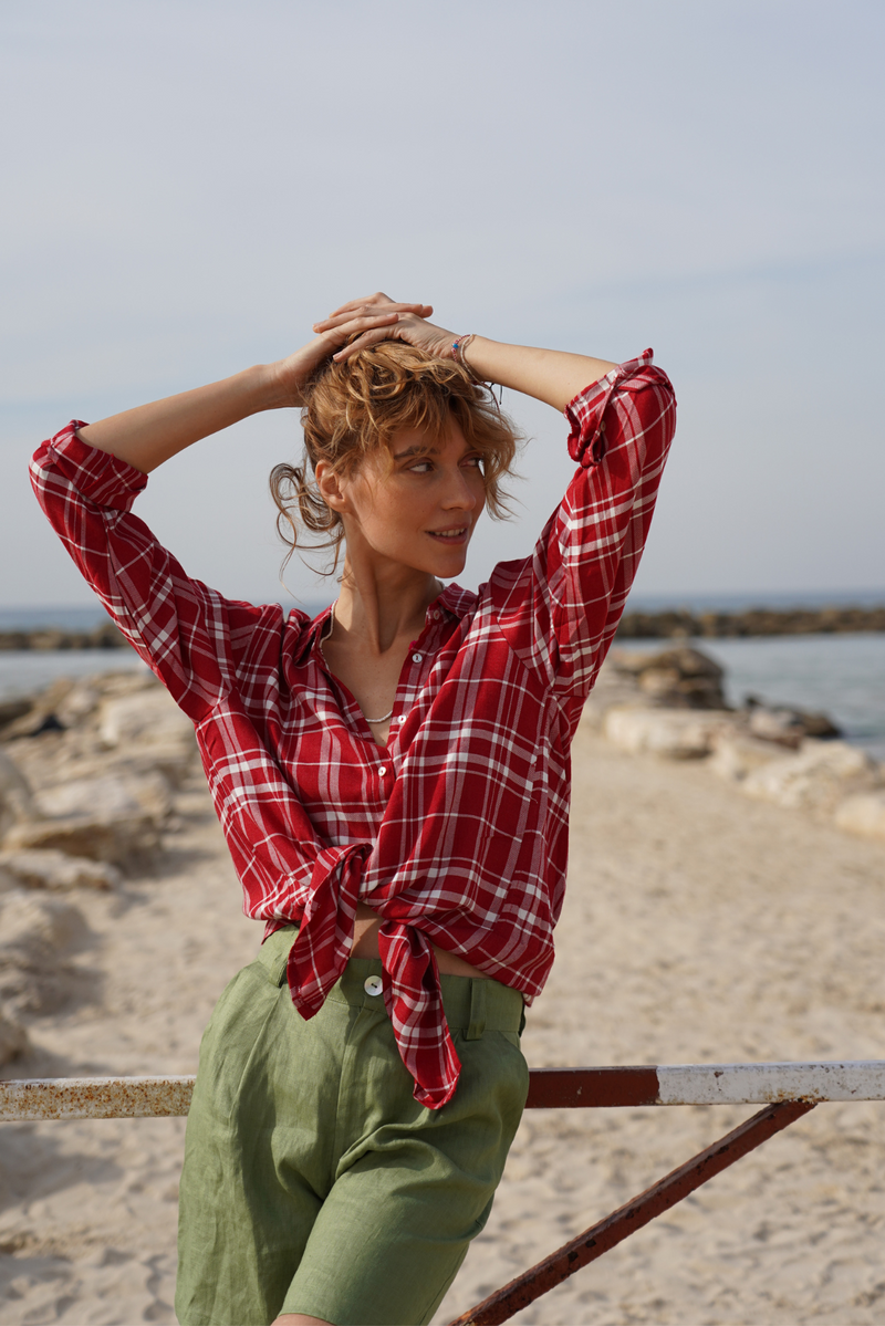 LULU # 3-  BUTTON DOWN SHIRT - FLANNEL -PLAIDS- RED & WHITE